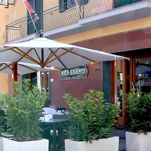  Hotel La Perla